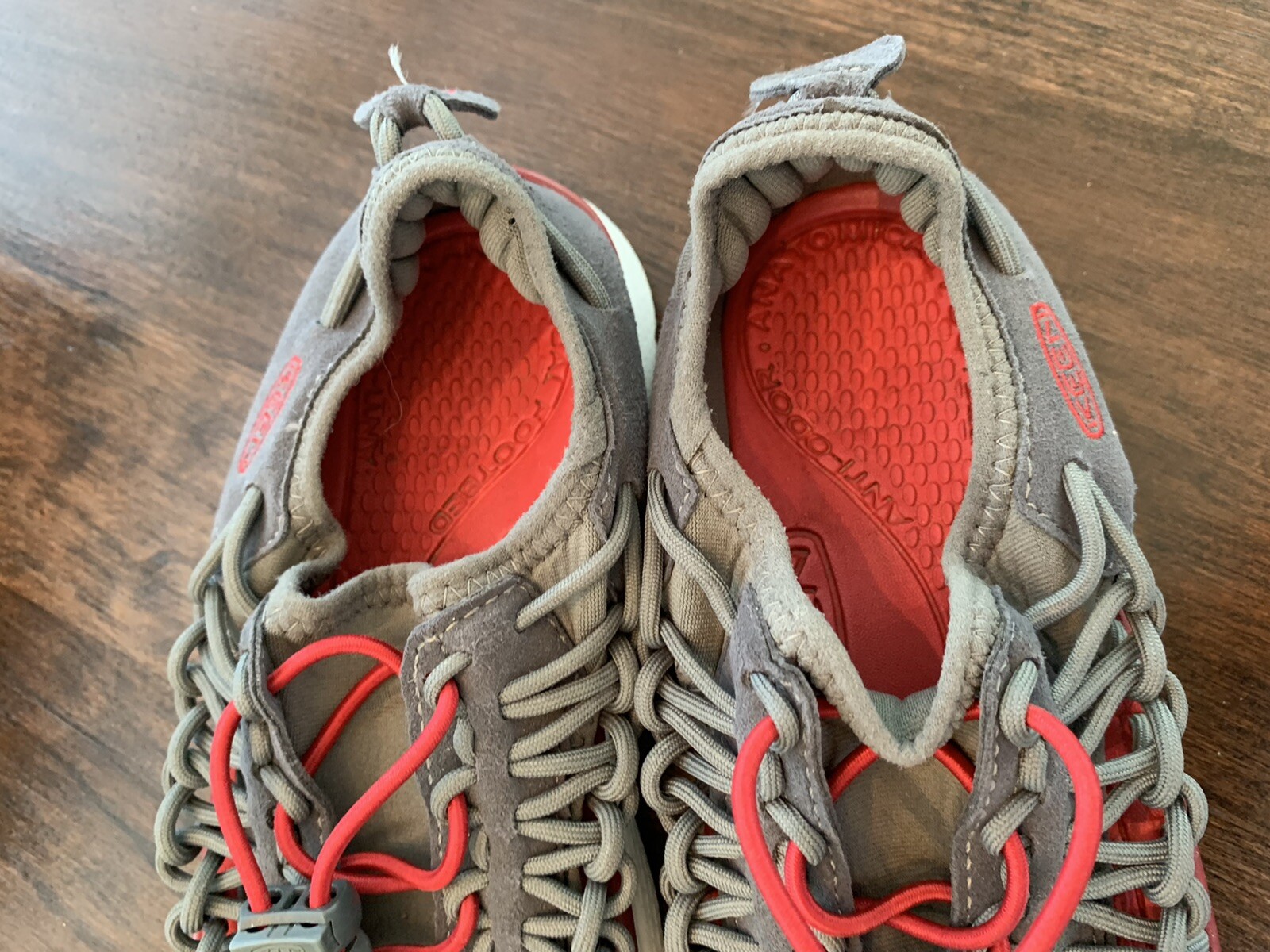 Scarpe da acqua Keen Uneek Weave grigio rosso sport all'aperto taglia: bambini US 4