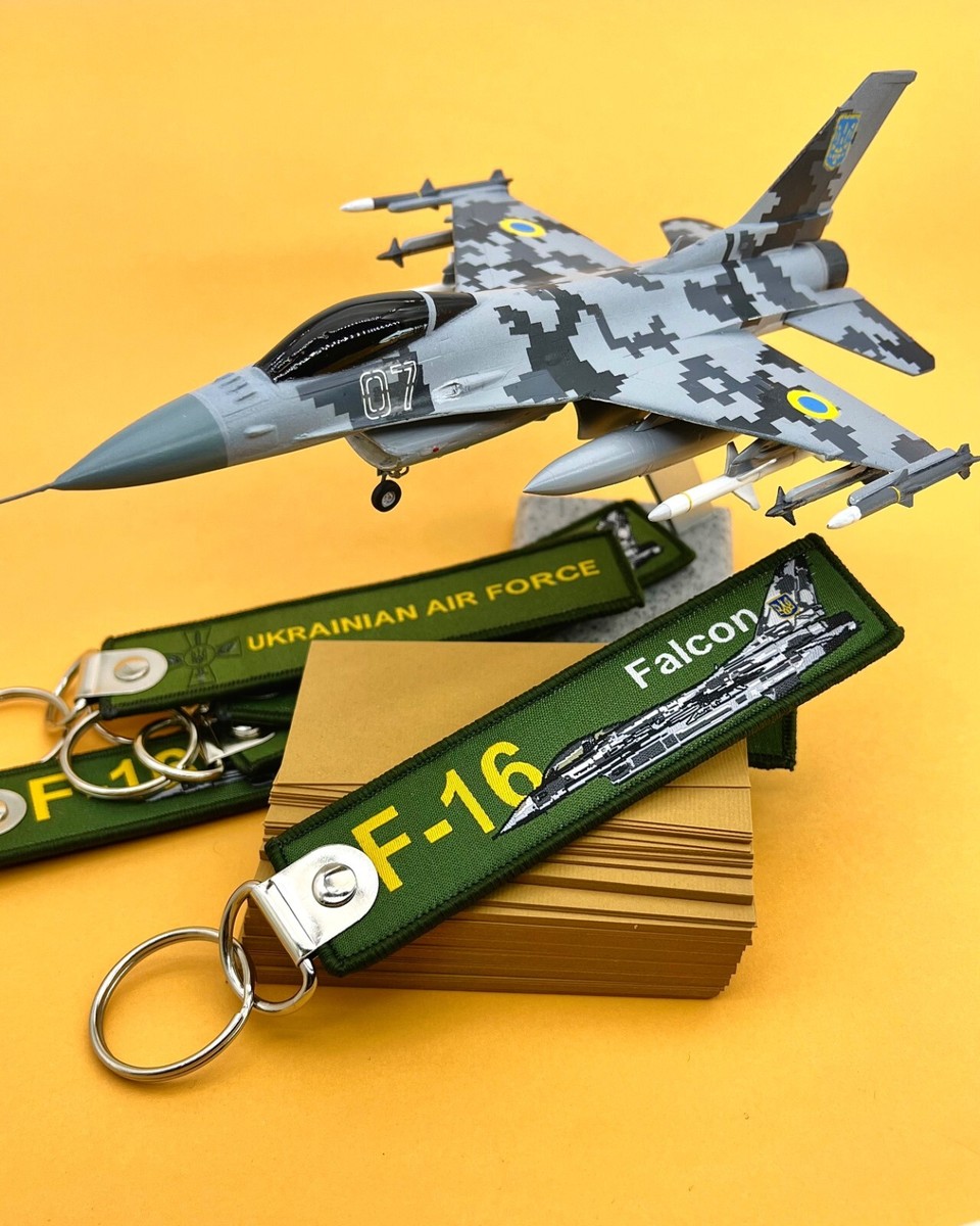 Keychain F-16 Fighting Falcon Ukrainian Air Force, F16 UAF