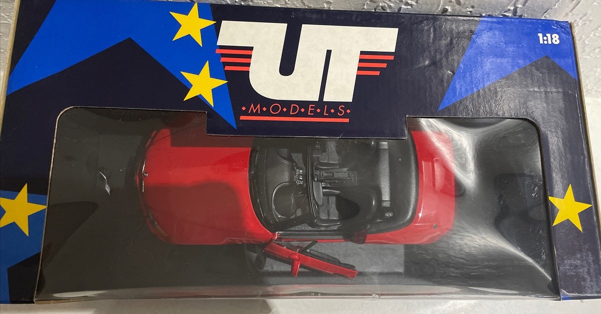 BMW Z3 レッド 1/18UTロードスター UTモデルズ本体のみ　カブリオレ Bmw Z3 Roadster UT Models Red 1/18 - YouTube