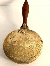 Brass Hand Engraved Floral Silent Butler  Crumb Catcher Wood Handle India 4" dia
