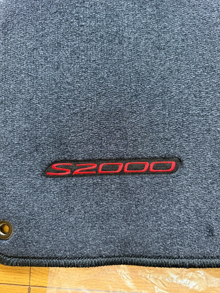 Genuine Honda OEM S2000 Black with Red Stiching Carpeted Set Floor Mat Foto 3 de 4