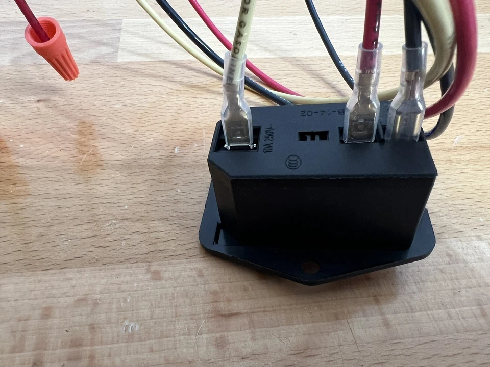 Assembled Power Socket with Fuse and wires Switch 3 Pin IEC320 C14 USA Plug - Image 3 of 4