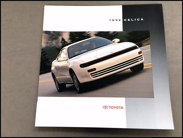 1992 Toyota Celica GT and Convertible 26-page Car Sales Brochure