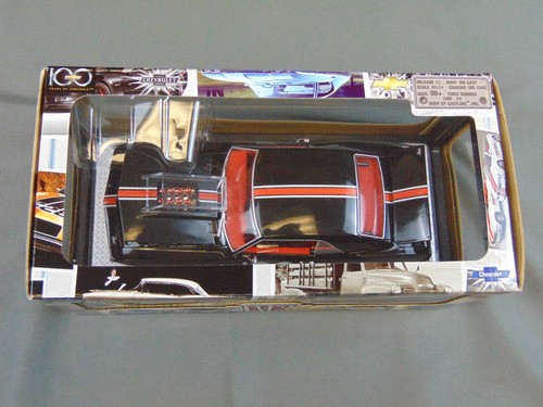 NIB SEALED Diecast M2 Machines Premium Ed 1969 CHEVROLET CAMARO ZL1 421 Blk 1:24 - Picture 4 of 13