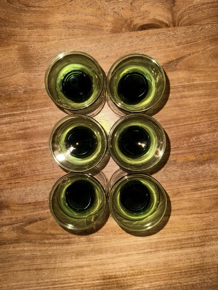 6 copas de vino de colección Roemer alemán verde con tallo de colmena pequeñas ¡USADAS EN EXCELENTE ESTADO! Foto 3 de 4