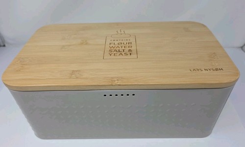 LARS NYSØM Bread Box I Metal Box with linen bags for long lasting freshness
