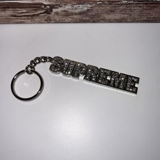 BRAND NEW - SUPREME SILVER BLOCK LOGO KEYCHAIN BLING FROM SS18
