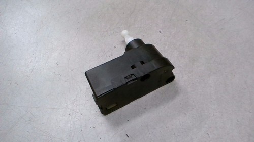 Stellmotor LWR Scheinwerfer Links / Rechts 1J0941295A VW Caddy 2.0 SDI (5-Si.)