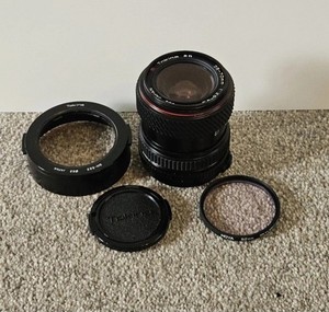 Tokina Camera Lens SD 28-70mm 1:3.5-4.5 Zoom Wide Angle Black Japan M/MD Mount