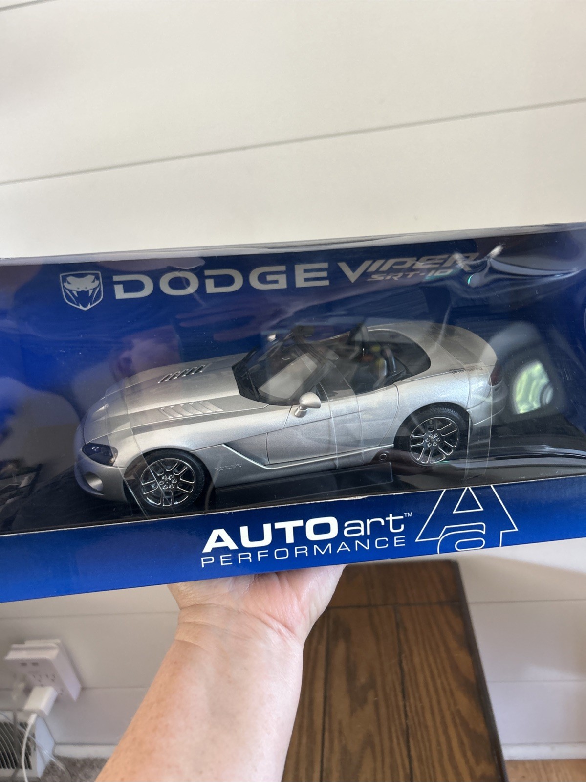 AUTOart Dodge Viper SRT-10 ZB1 2003 Silver 71706