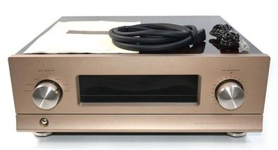 LUXMAN C-7 preamplifier