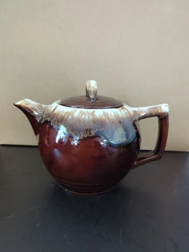 Vintage McCoy Brown Drip Glaze Pottery Tea Pot With Lid Made In USA
