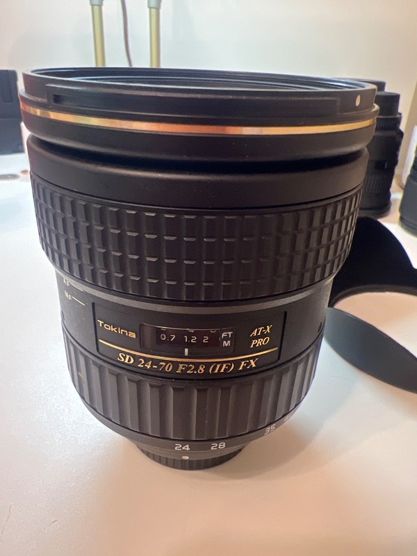 Tokina 24-70mm f2.8 AT-X PRO (IF) FX Nikon Fit Lens includes hood perfect condit