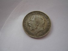 1918 KING GEORGE V SILVER THREEPENCE 3 PENCE COIN