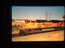 13018 VINTAGE Train Engine Photo 35mm Slide BNSF 9202 SD70ACe CORONA CA 2-23-17