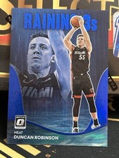 2022-23 Panini Donruss Optic Duncan Robinson Raining 3s Blue PRIZM /49 #11 Heat