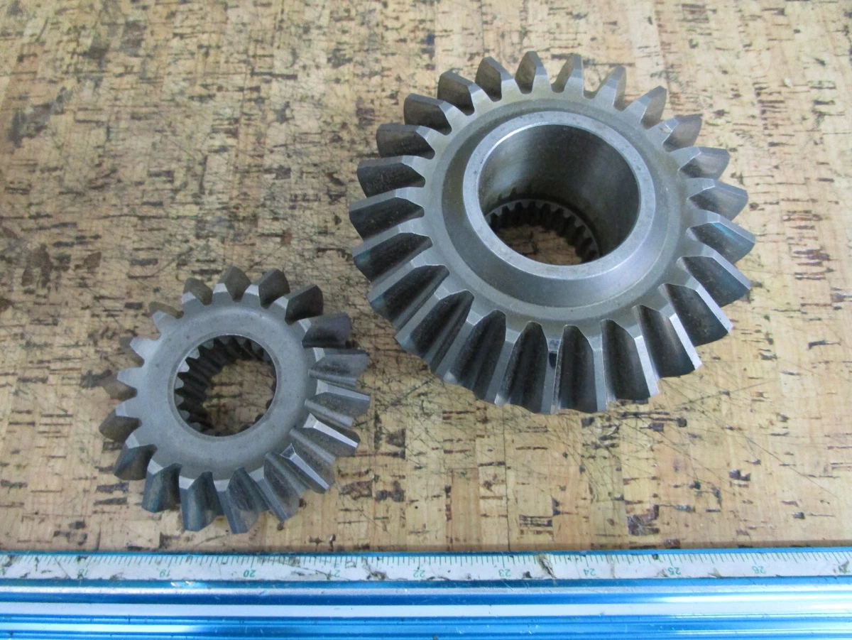 NEW OEM* Mercury Quicksilver Gear Set 43-8M0104359 827303 827304 