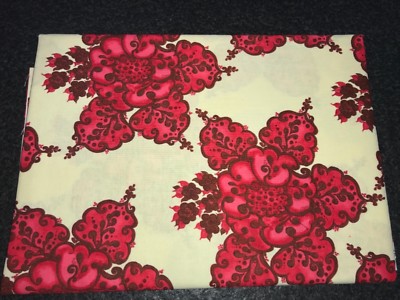 BAUMWOLLSTOFF CLOE´S IMAGINATION  TINA GIVENS VANILLE/ROT  NEU 1,45m x 50cm