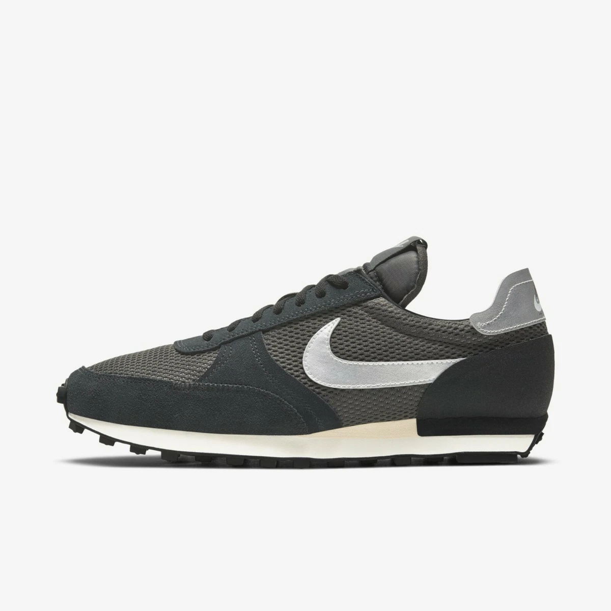 Nike Daybreak Type Shoes Men s Sneakers Iron Grey Silver Noir