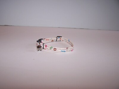 Wet Nose Designs Colorful Here Kitty Cat Collar on Cream Mice Yarn Fish