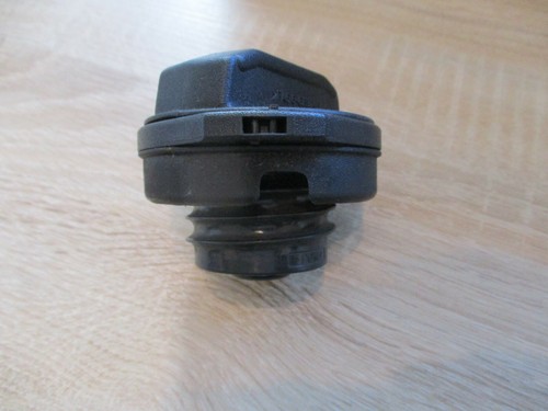 Tankdeckel VW Golf 4 Polo 6N Passat 3BG Touran Tankverschluss Benzin 1J0201553C