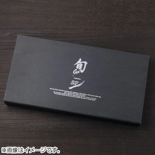 Conjunto de facas KAI Shun SORA Chef's 7,87 pol 200 mm pequeno 5,91 pol 150 mm pequeno 3,54 pol 90 mm - Imagem 2 de 4