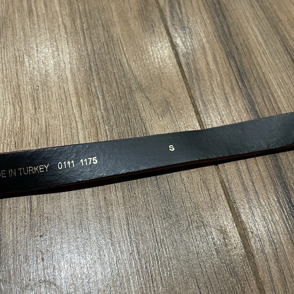 Hobbs Thin Red Genuine Brushed Leather Suede Belt Size Small - Image 4 of 4