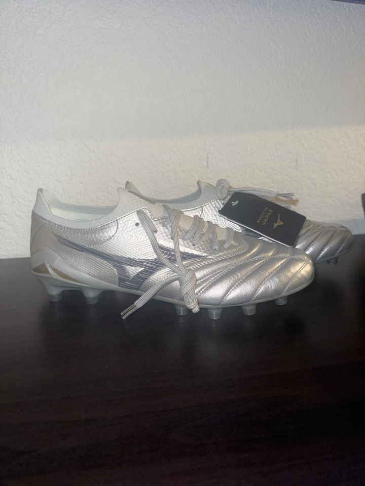 美津浓 Morelia Neo 4 Beta 日本 银色 尺寸 8.5 美国 — 第 2/4 张图片