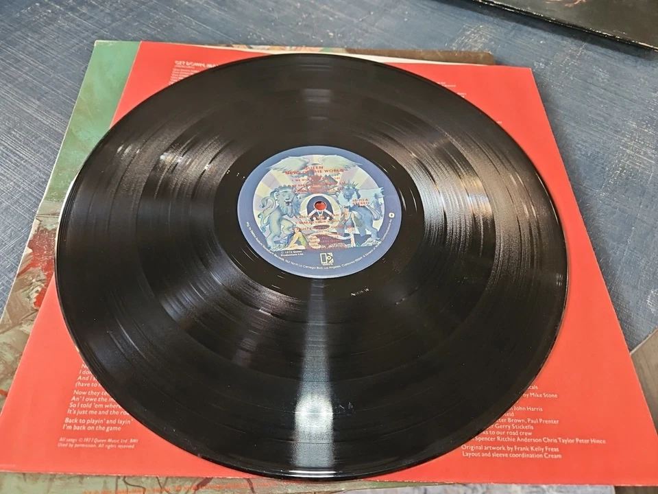 Queen News of the World Vinyl LP Elektra 6E-112 1976 EX Foto 4 de 4
