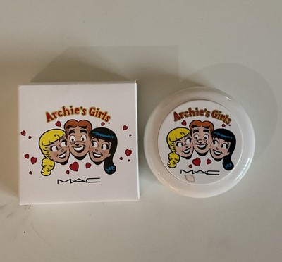 MAC Archies Girls Compact Flatter Me New In Box Pearlmatte Face Powder LTD ED.