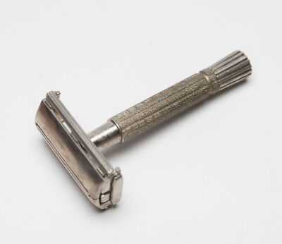 Vintage 1959 Gillette Slim Handle Chrome DE Shaving Safety Razor E-4 E4 Date