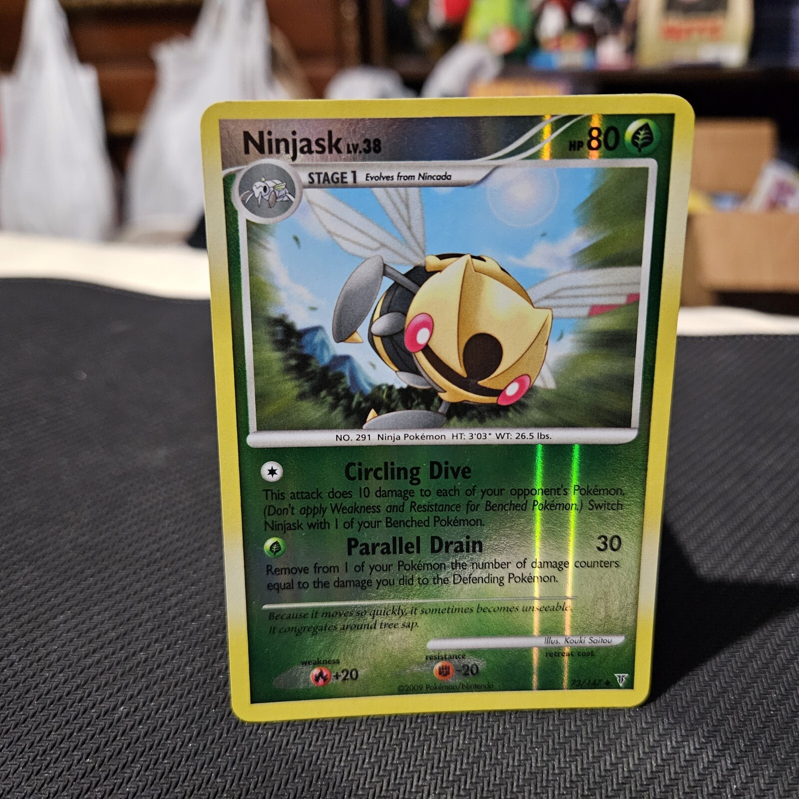 Ninjask Pokemon TCG Supreme Victors Reverse Holo Uncommon Card #73/147