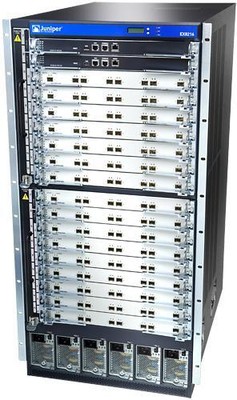Juniper Networks EX8208-BASE-AC generalüberholt