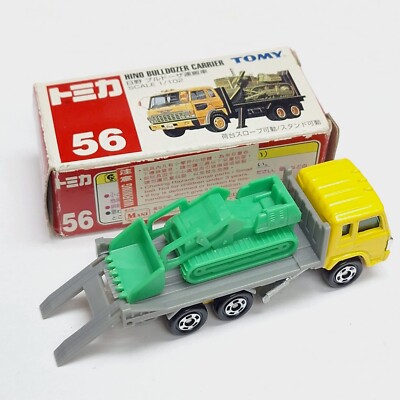 TOMICA 56 HINO BULLDOZER CARRIER 1/102 TOMY DIECAST CAR NEW (BOX