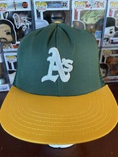 Vintage Oakland A  s Athletics Dal-Cap Trucker Snapback Hat / Cap - Excellent