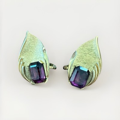 Crown Trifari Purple Crystal Leaf Clip on earrings VINTAGE 1960s MCM