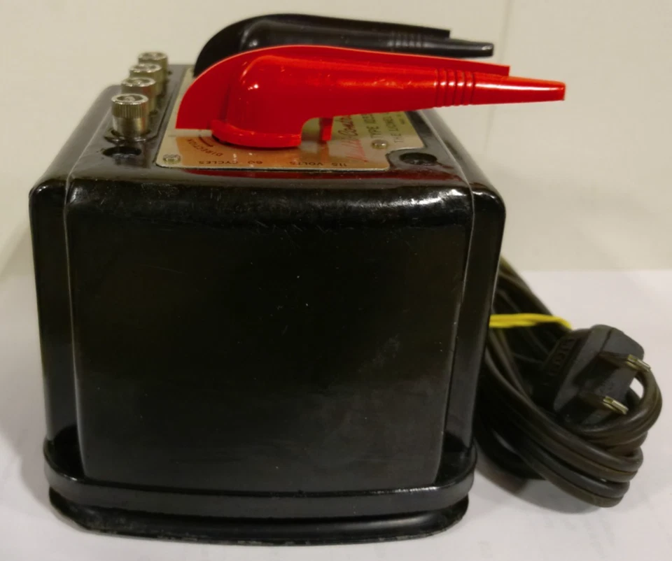 VINTAGE LIONEL #1033 90 WATT TRANSFORMER - FULLY SERVICED WORKS GREAT - Image 3 of 4