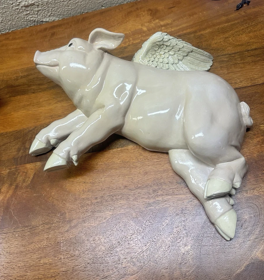 Design Toscano Large Flying Pigs Wall Decor 15” Wide - Image 2 of 4