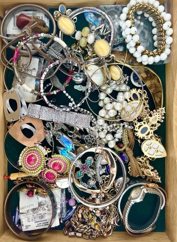 Jewelry Lot 2+ Lb Costume Vintage Modern Craft Wearable Repurpose