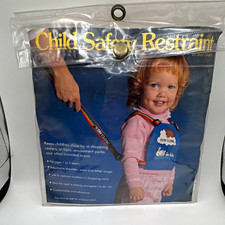 Stay Close Toddler Safety Harness Child Restraint Adjustable Rainbow
