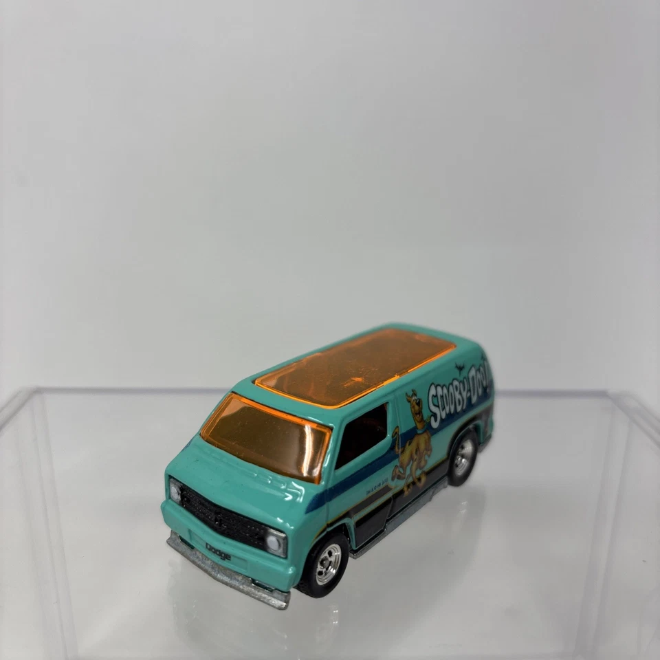 Hot Wheels - Scooby-Doo! - Dodge Van Custom '77 - Nuevo en tarjeta Foto 4 de 4