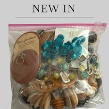 Jewelry Lot-Craft Harvest Junk Wear Repair-Grab Bag-Weighs 1 lb 3 oz- 76