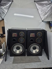 Acoustic Series 3311 Studio Monitor 3-Way Speaker set - Matching Pair