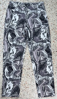 JK Attire Chaos Women's 5 Pocket Graphic Print Jeans Size 10 (Actual 30x29)
