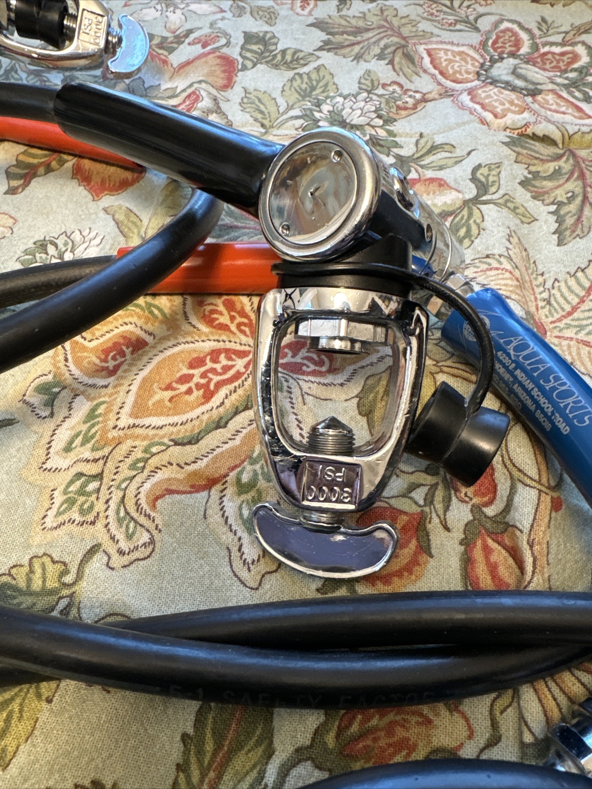 2 Scubapro G250 Graphite Adjustable 2nd Stage Regulators And Oceanic