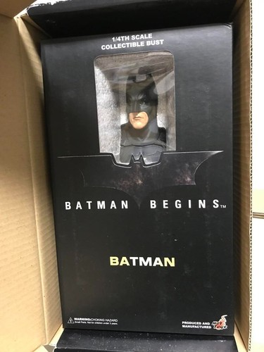 Batman Begins Limited Edition Gift Set Blu-ray Disk Limited to 2500 Pre-owned - Picture 5 of 6