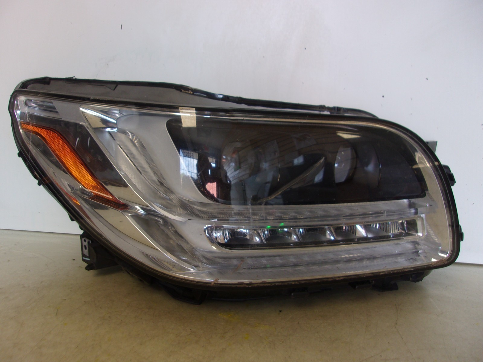 2018 2019 2020 2021 Lincoln Navigator Passenger Right RH LED Headlight OEM