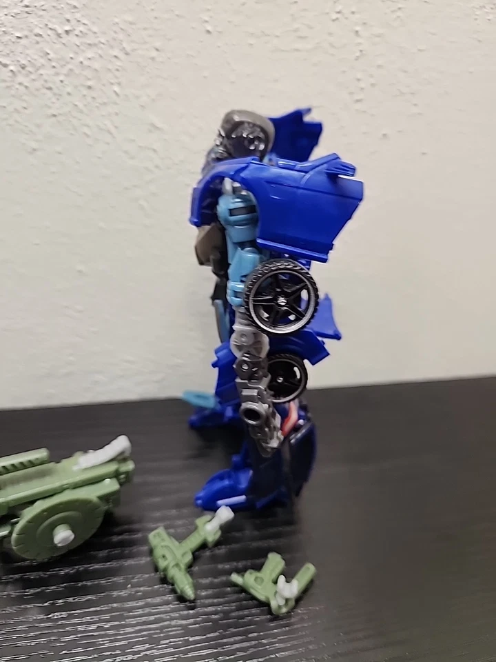 Transformers Dark Of The Moon Que Takara DOTM Movie Wheeljack (Not Complete) - Image 4 of 4