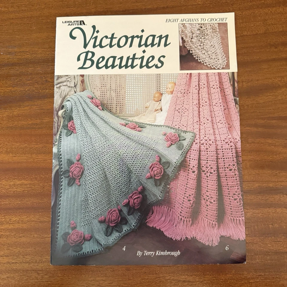 Lot of 2 Vintage Crochet Pattern Books –Springtime Tablecloth Victorian Beauties - Image 4 of 4