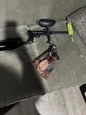 Paintball Marker Package with Hopper, Tank, Barrel Swab and Bag